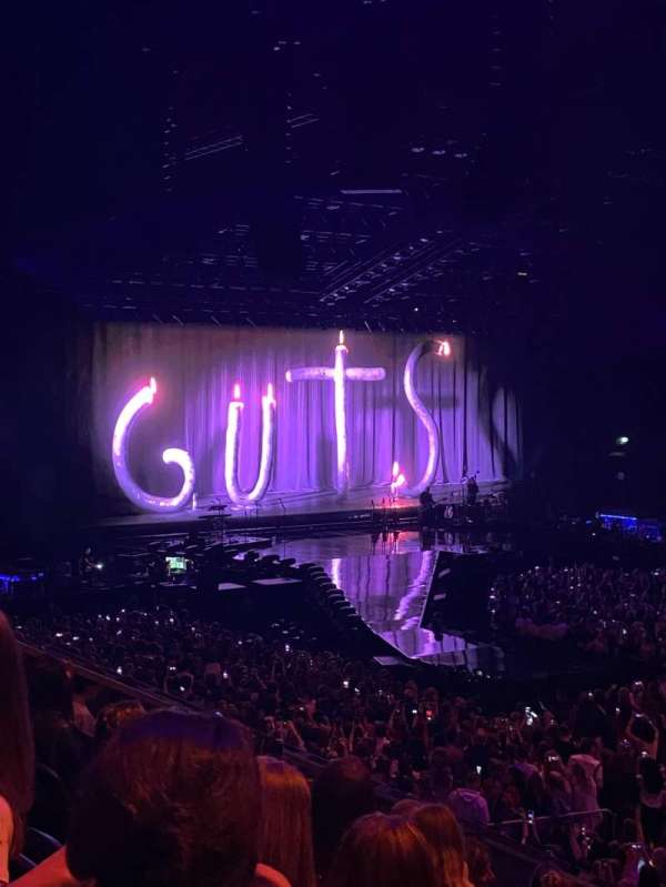 Ziggo Dome, section: 110, row: 7, seat: 345
