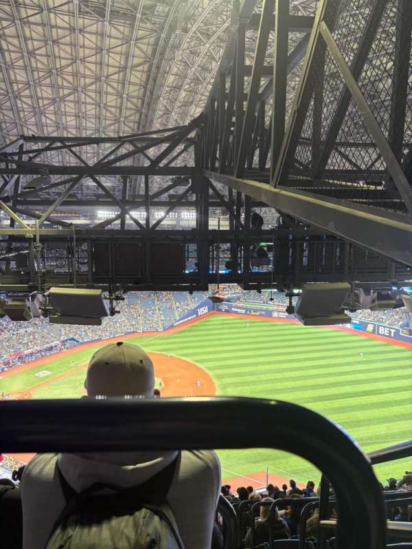 Rogers Centre, section: 514, row: 32, seat: 1