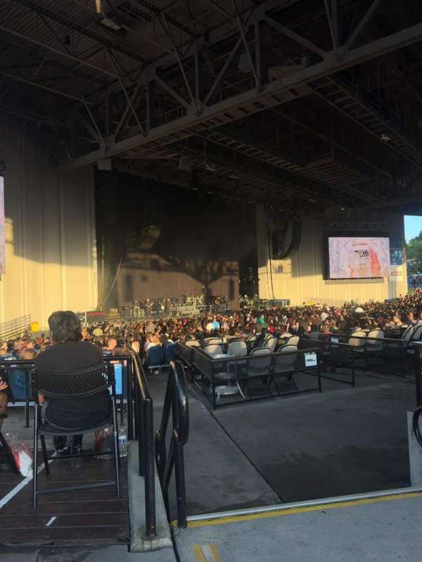 Truliant Amphitheater, section: 9, row: D, seat: 1