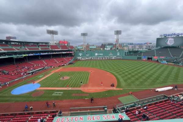 Fenway Park, section: Pavilion Box 7, row: 1, seat: 4