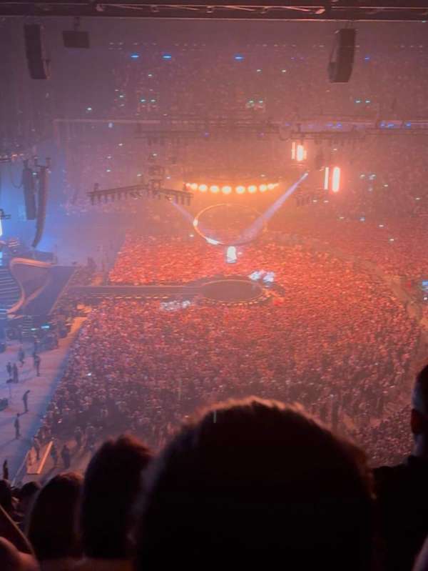 Paris La Défense Arena, section: 402, row: 58, seat: 37