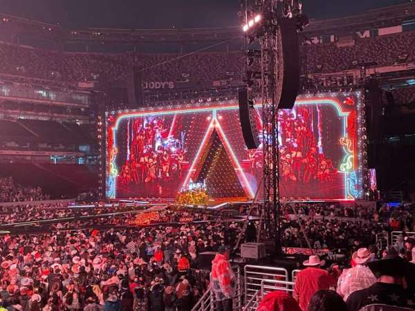 MetLife Stadium, section: 117, row: 13, seat: 21