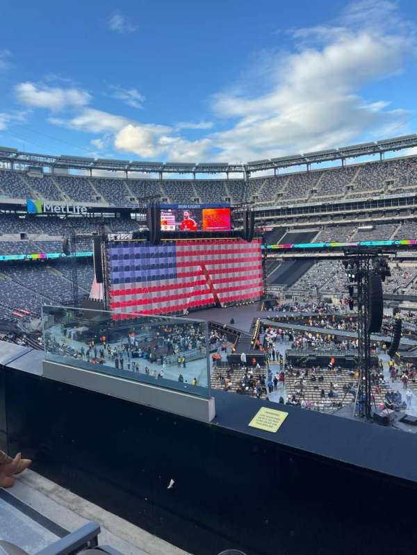 MetLife Stadium, section: 235, row: 2, seat: 20