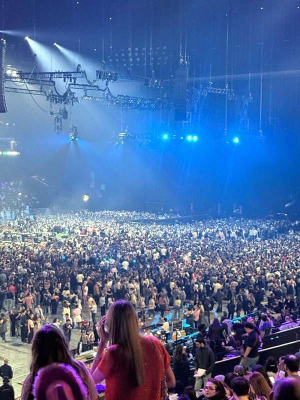 Paris La Défense Arena, section: 112, row: 39, seat: 33
