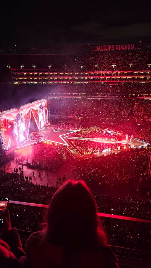 MetLife Stadium, section: 338, row: 2, seat: 10