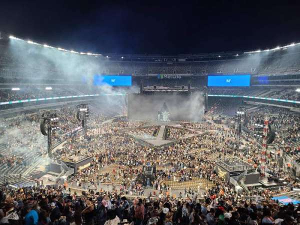 MetLife Stadium, section: 226, row: 4, seat: 4