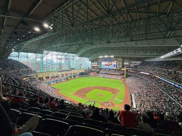Daikin Park, section: 417, row: 12, seat: 6