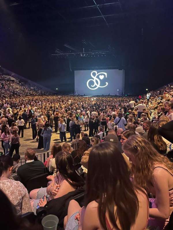 Royal Arena, section: 107, row: 13