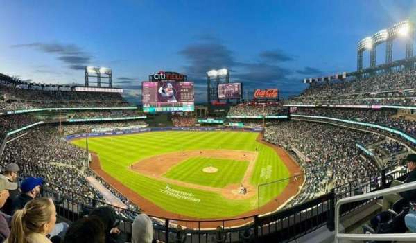 Citi Field, section: 418, row: 3, seat: 1