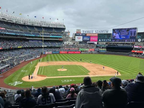 Yankee Stadium, section: 217, row: 15, seat: 21