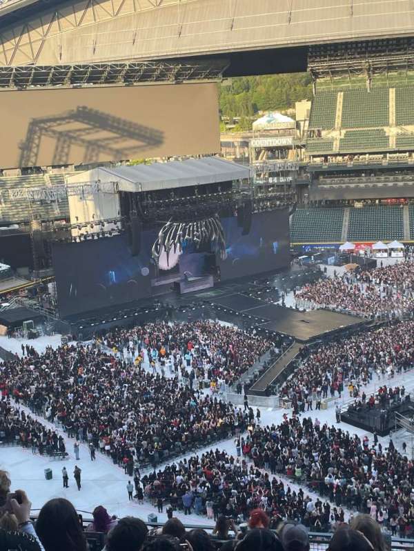 T-Mobile Park, section: 340, row: 16, seat: 11