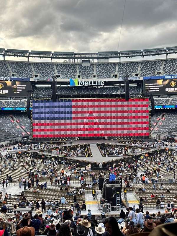 MetLife Stadium, section: 126, row: 43, seat: 25