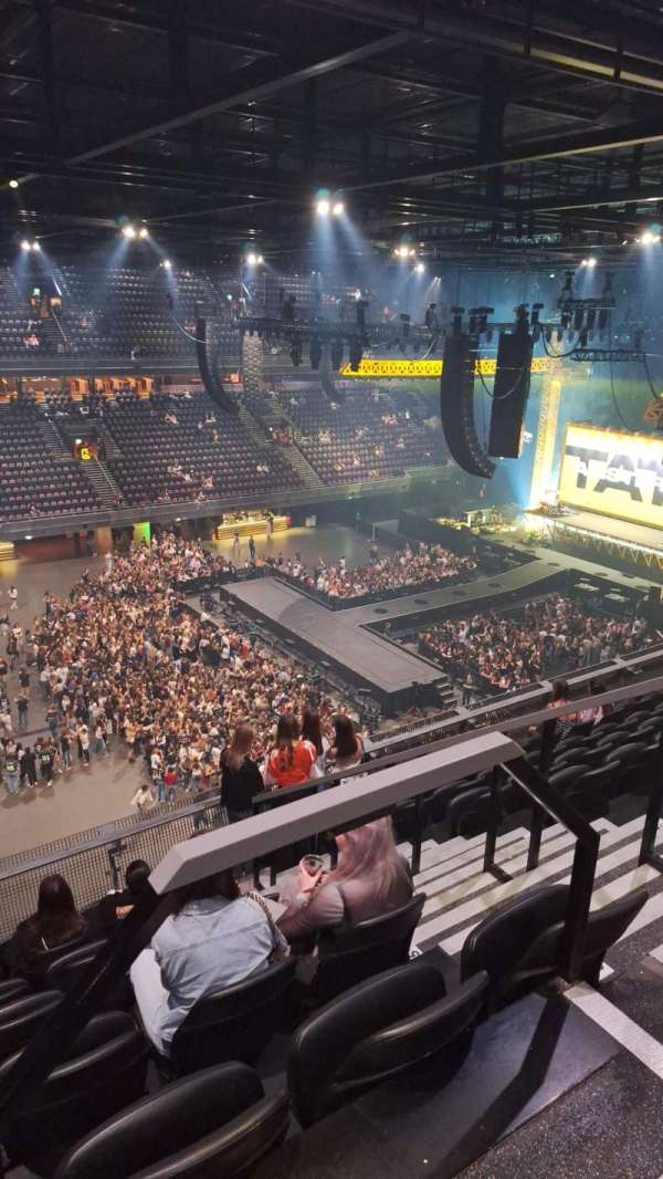 Ziggo Dome, section: 204, row: 8, seat: 112