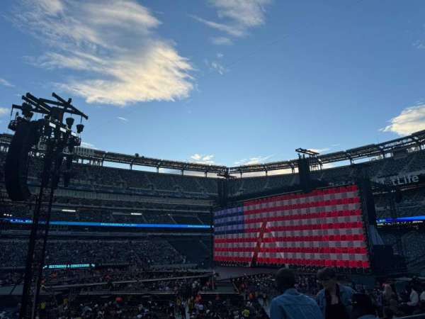MetLife Stadium, section: 115c, row: 15, seat: 8