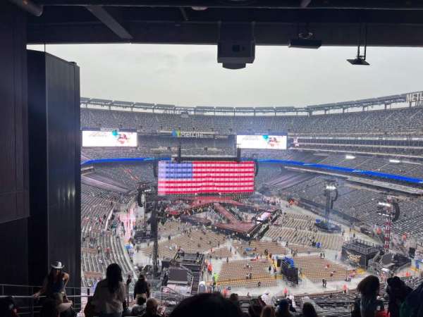 MetLife Stadium, section: 228b, row: 17, seat: 20