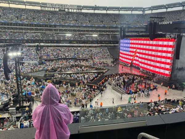MetLife Stadium, section: 215, row: 3, seat: 1