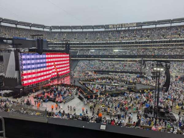 MetLife Stadium, section: 237, row: 4, seat: 19