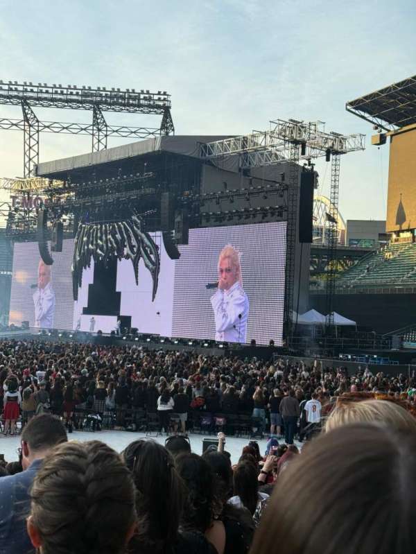 T-Mobile Park, section: 115, row: 17, seat: 5