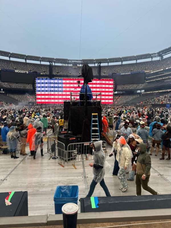 MetLife Stadium, section: 126, row: 2, seat: 13