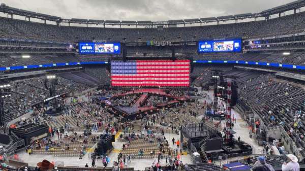 MetLife Stadium, section: 224a, row: 1, seat: 10