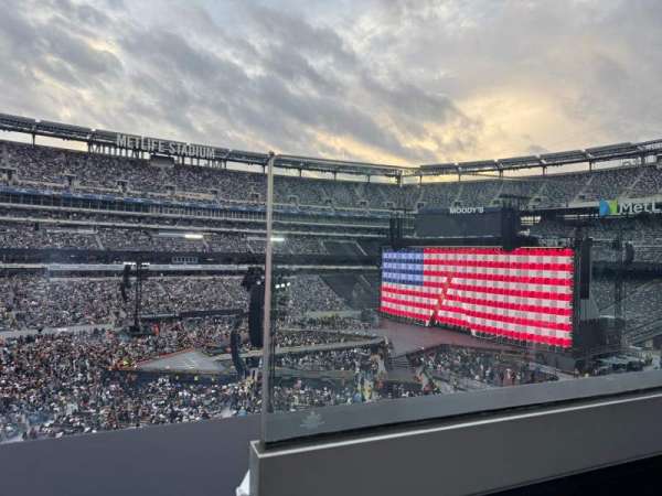 MetLife Stadium, section: 217, row: 1, seat: 1