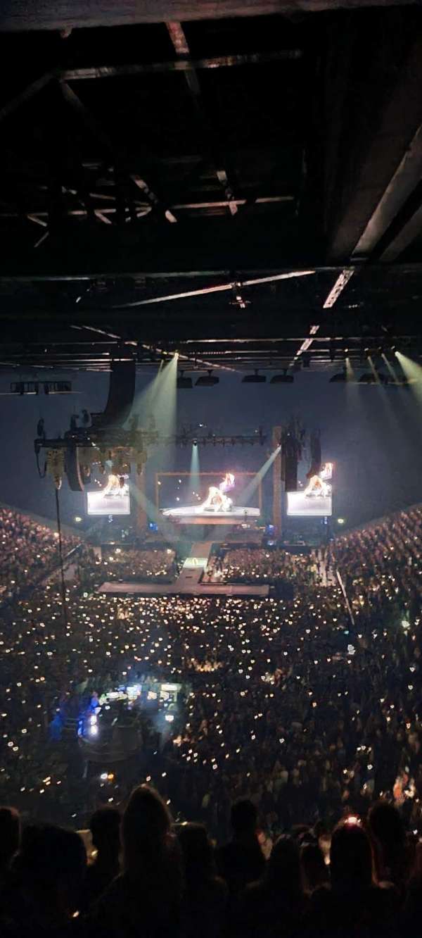 Royal Arena, section: 309, row: 16, seat: 216