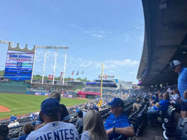 Kauffman Stadium, section: 232, row: FF, seat: 17