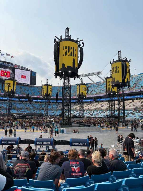 Bank of America Stadium, section: 125, row: 10, seat: 9
