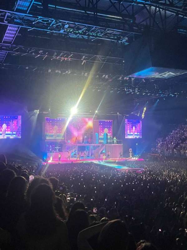 Unipol Forum, section: B1, row: 3, seat: 5