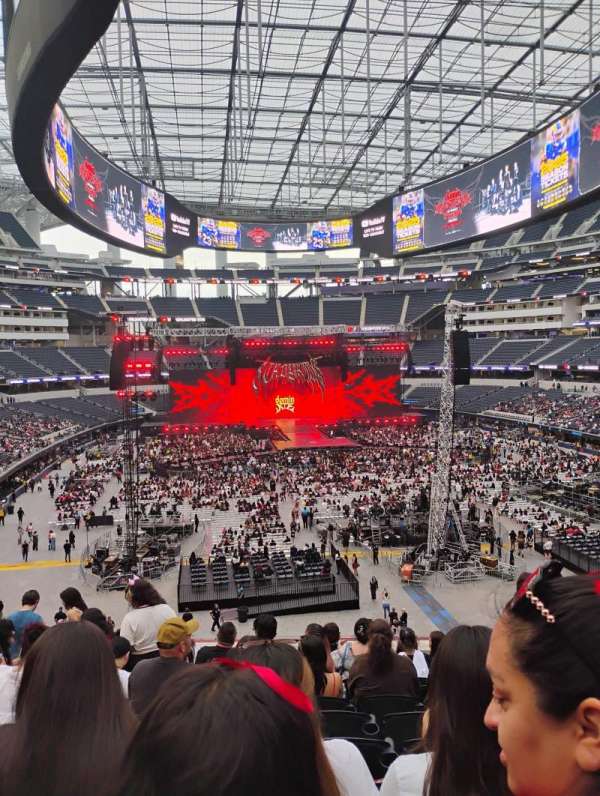 SoFi Stadium, section: 231, row: 11, seat: 11