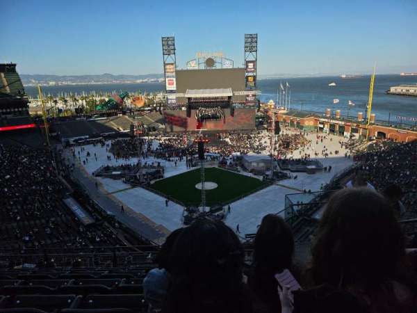 Oracle Park, section: VR315, row: 5, seat: 4