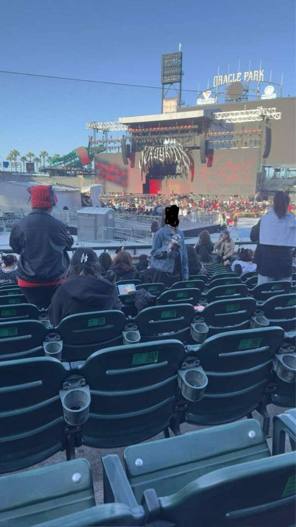 Oracle Park, section: 106, row: 17, seat: 14
