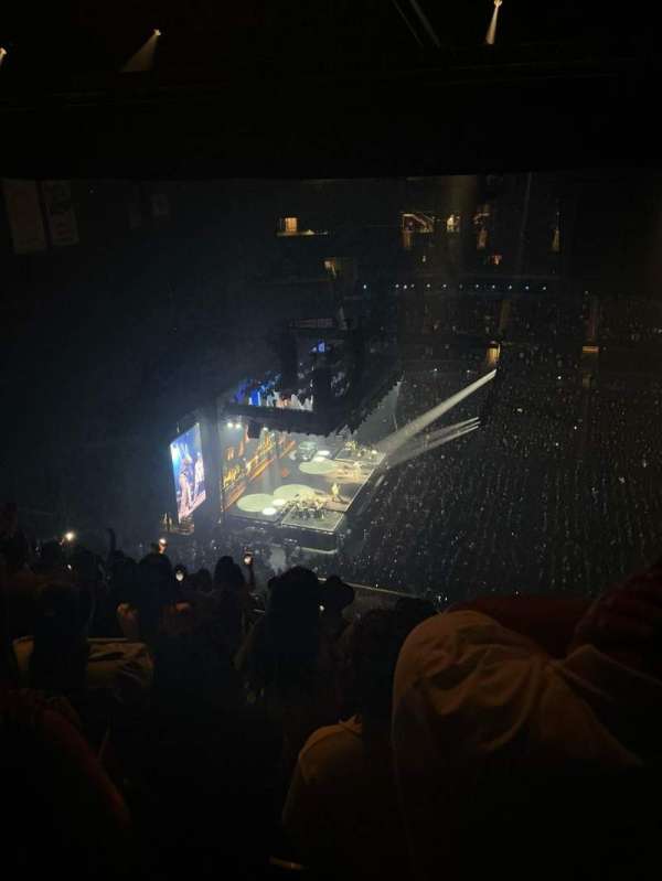 Kia Center, section: 225, row: 16, seat: 20