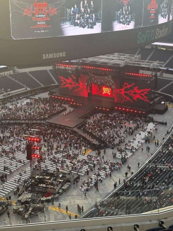 SoFi Stadium, section: 531, row: 7, seat: 15