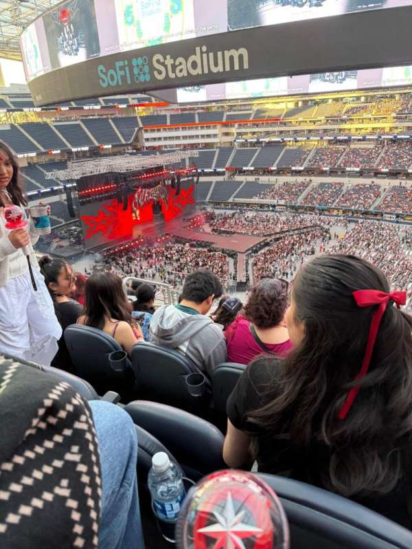 SoFi Stadium, section: 326, row: 6, seat: 10