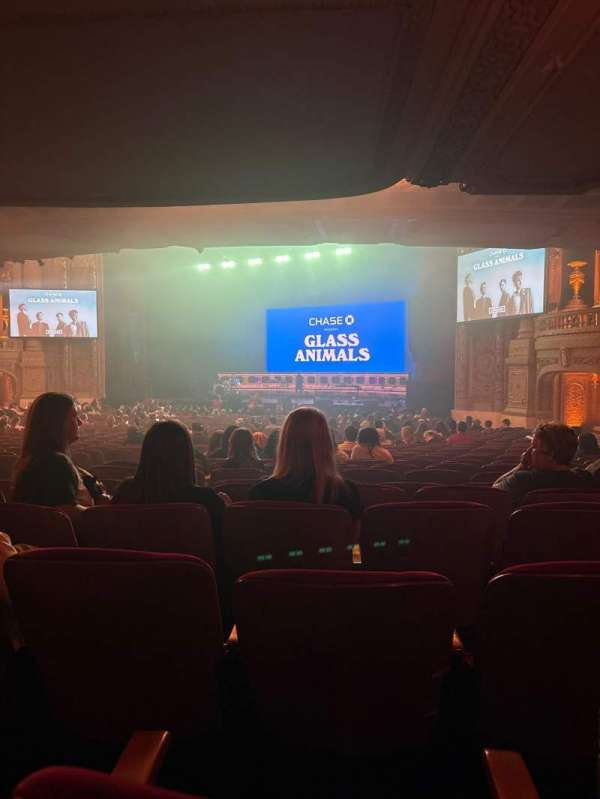 Chicago Theatre, section: MNFL2R, row: S, seat: 214