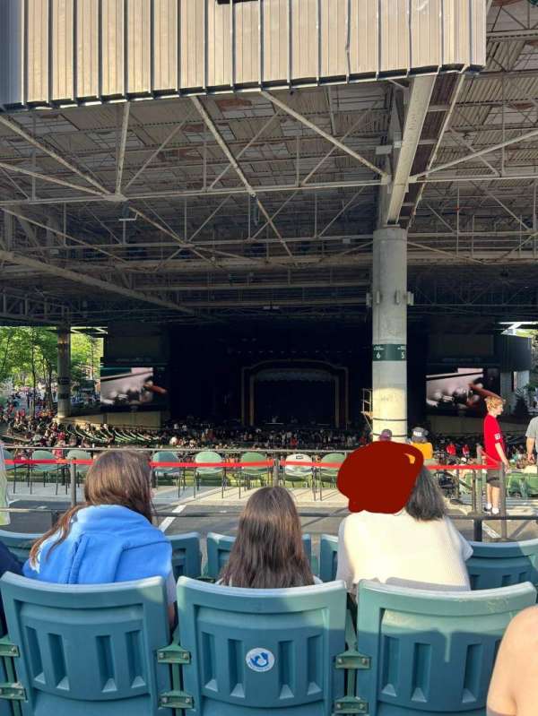 Xfinity Center, Massachusetts, section: 304, row: D, seat: 6