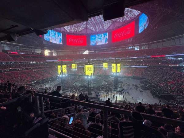 Mercedes-Benz Stadium, section: 207, row: 10A, seat: 15
