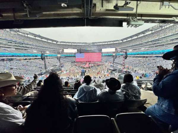 MetLife Stadium, section: 126, row: 43, seat: 4