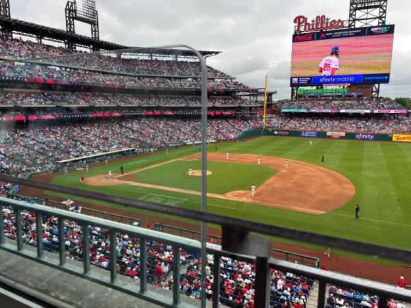 Citizens Bank Park, section: 213, row: 1, seat: 11