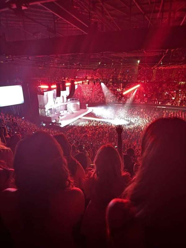 Kia Forum, section: 228, row: 16, seat: 3