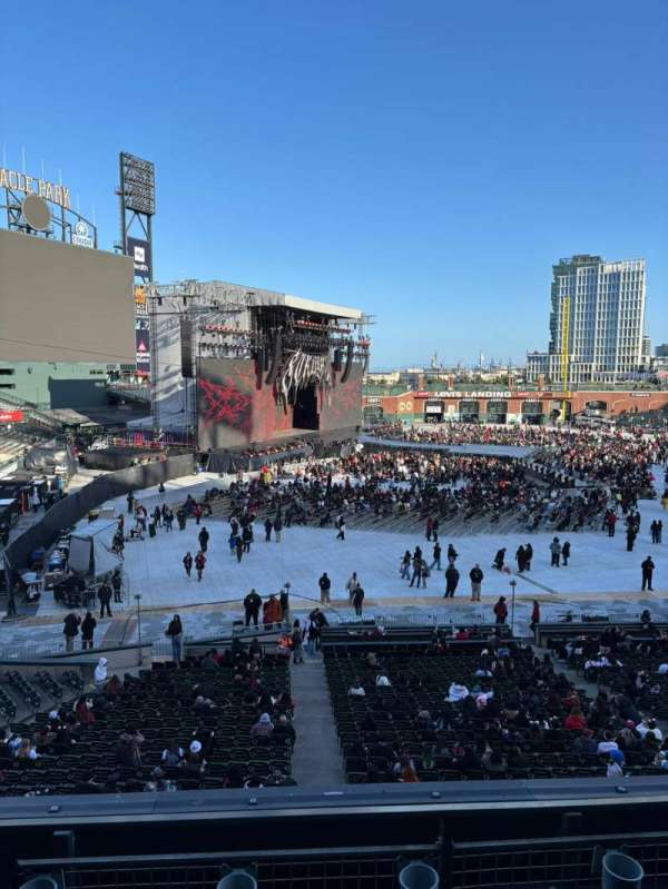 Oracle Park, section: 230, row: 2, seat: 15