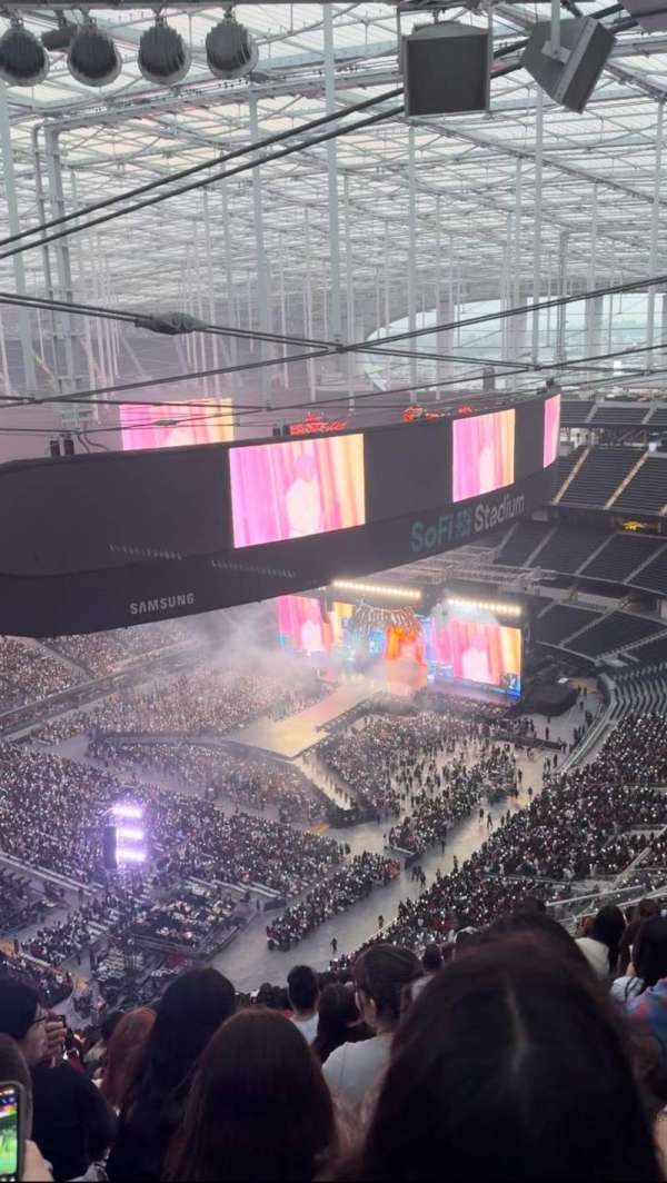 SoFi Stadium, section: 532, row: 21, seat: 14