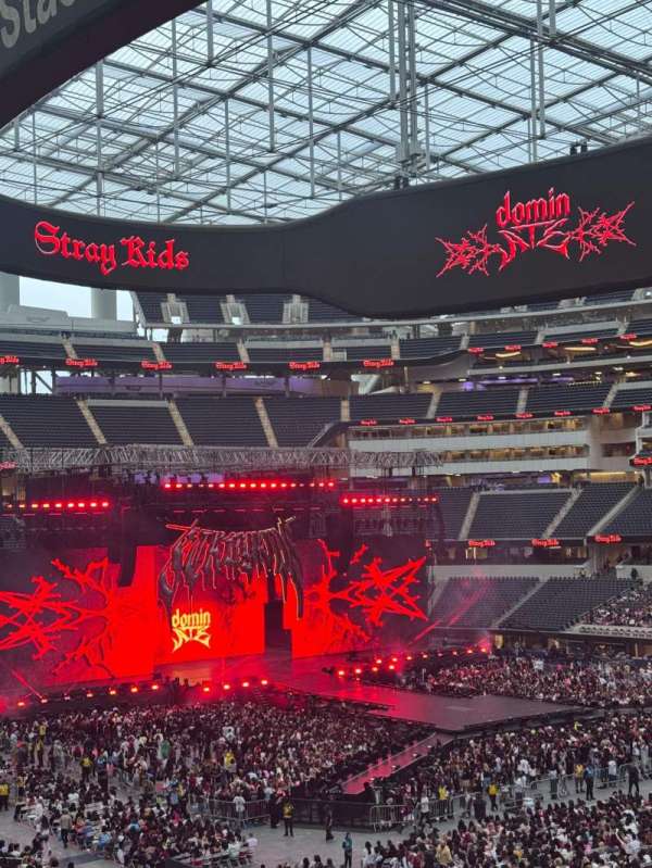 SoFi Stadium, section: 224, row: 11, seat: 13