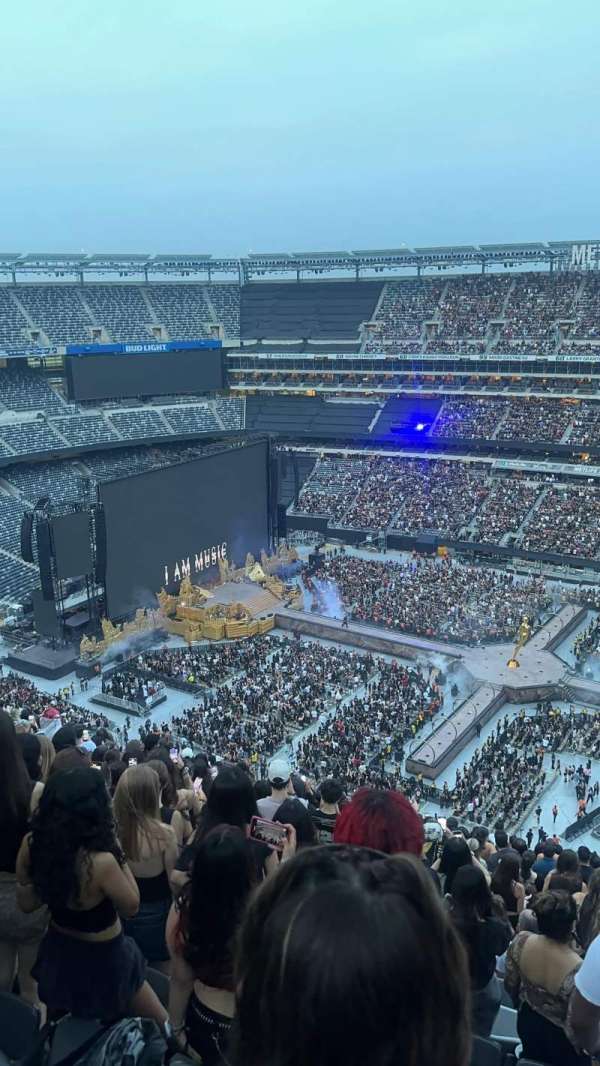 MetLife Stadium, section: 336, row: 24, seat: 3