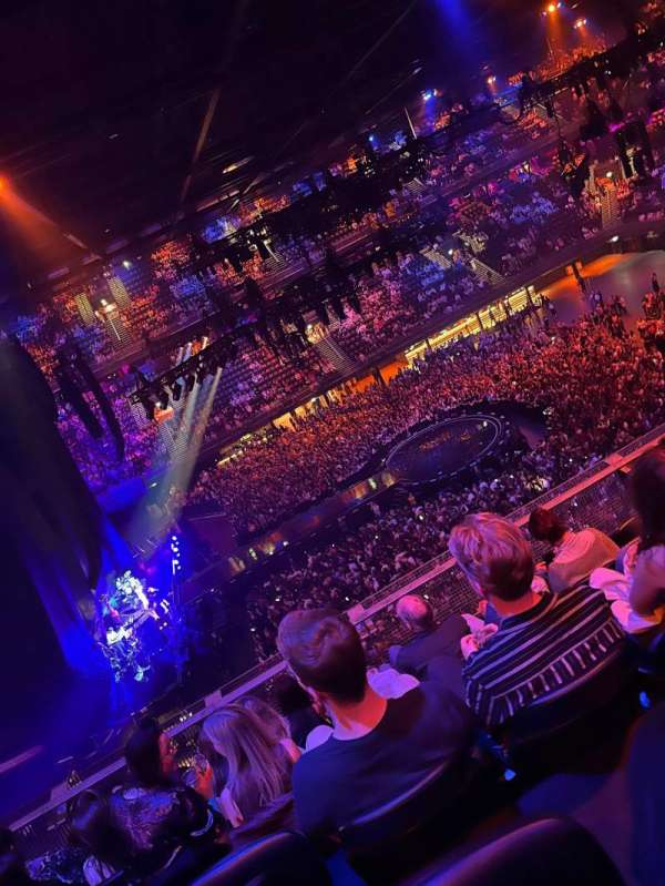 Ziggo Dome, section: 213, row: 6, seat: 423