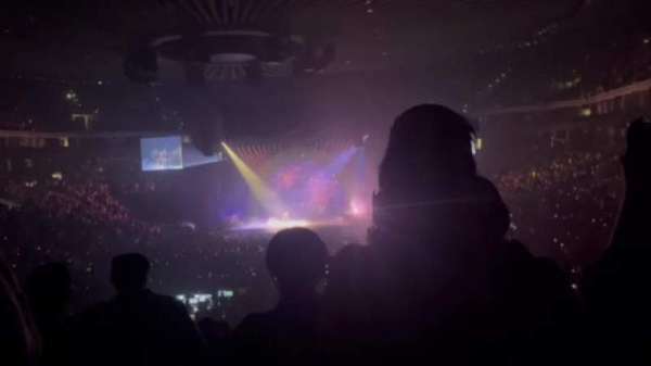 Oakland Arena, section: 106, row: 28, seat: 19