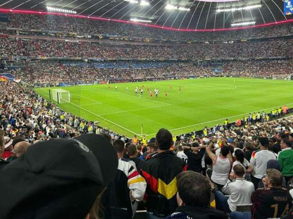 Allianz Arena, section: 117, row: 22, seat: 11