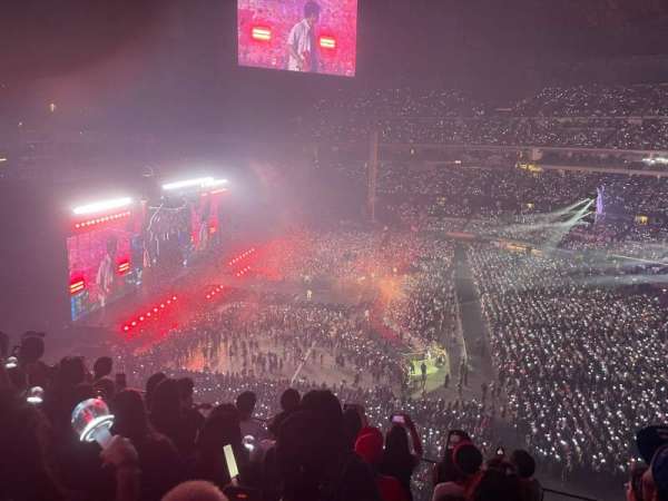 Globe Life Field, section: 203, row: 6, seat: 15
