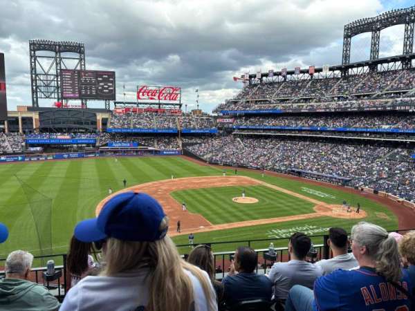 Citi Field, section: 328, row: 4, seat: 10